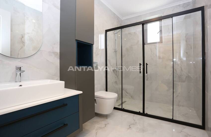 Spacious Detached Villa with Private Pool in Antalya Yesilbayir 44