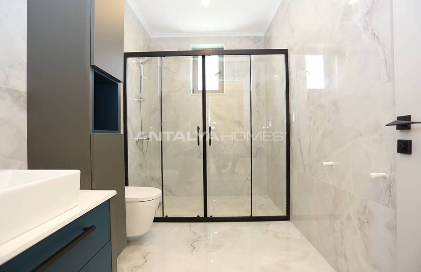 Spacious Detached Villa with Private Pool in Antalya Yesilbayir 45