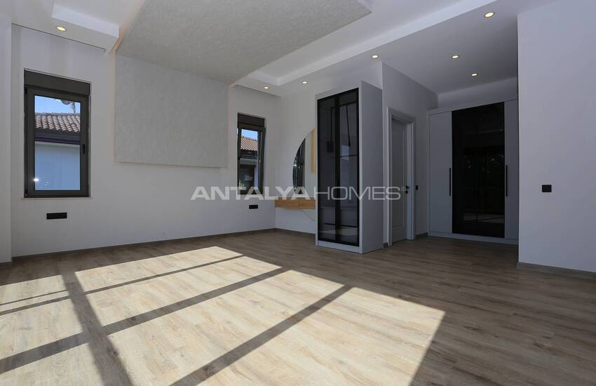 Spacious Detached Villa with Private Pool in Antalya Yesilbayir 22