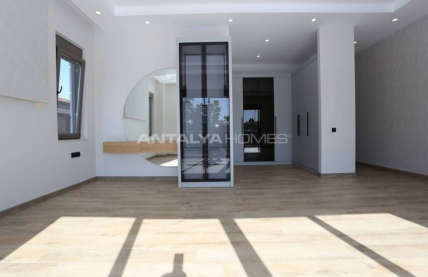 Spacious Detached Villa with Private Pool in Antalya Yesilbayir 23