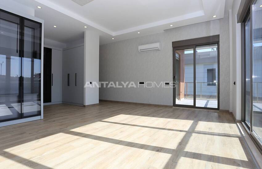 Spacious Detached Villa with Private Pool in Antalya Yesilbayir 24