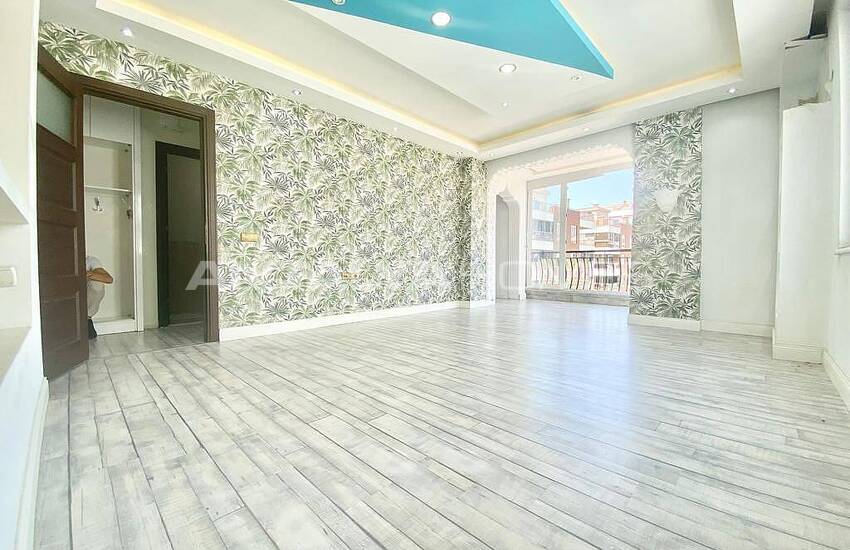 Ready-to-move Spacious Flat in a Building Antalya Kizilarik 7