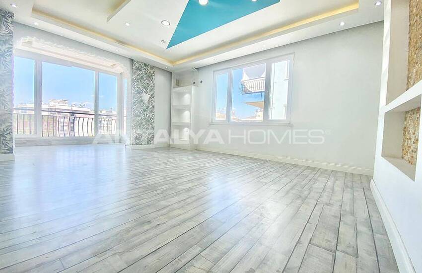 Ready-to-move Spacious Flat in a Building Antalya Kizilarik 12