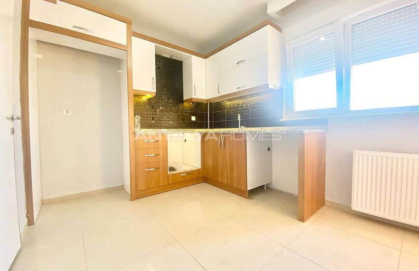 Affordable Ready to Move Flat with 2 Bedrooms in Muratpasa 10