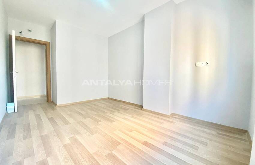 Affordable Ready to Move Flat with 2 Bedrooms in Muratpasa 15