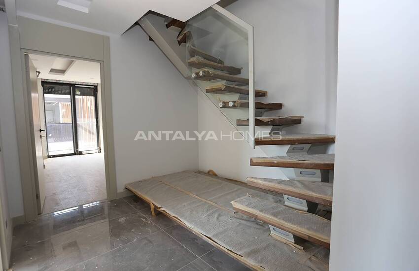 Apartment in Elit Complex Near the Sea in Antalya Muratpasa 28