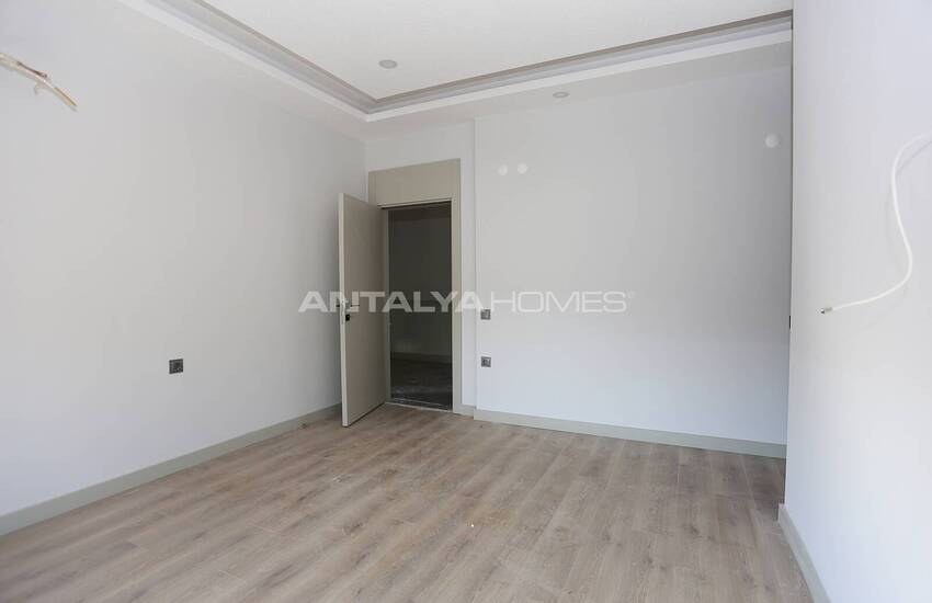Apartment in Elit Complex Near the Sea in Antalya Muratpasa 34