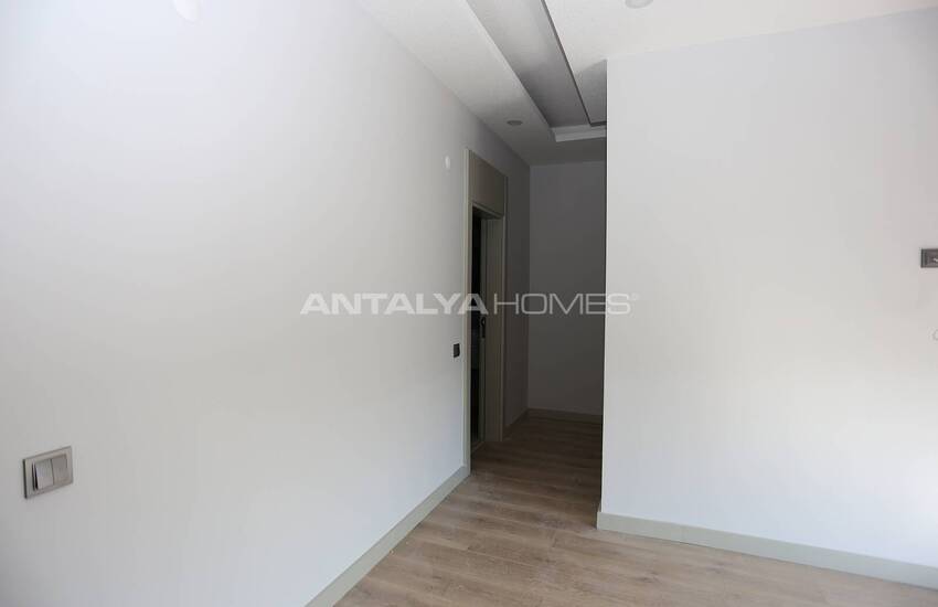 Apartment in Elit Complex Near the Sea in Antalya Muratpasa 35