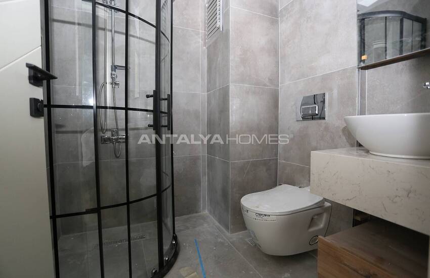 Apartment in Elit Complex Near the Sea in Antalya Muratpasa 36