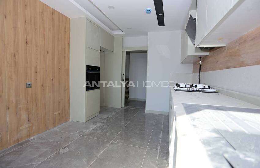 Apartment in Elit Complex Near the Sea in Antalya Muratpasa 20