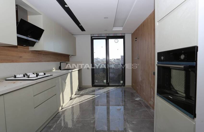 Apartment in Elit Complex Near the Sea in Antalya Muratpasa 21