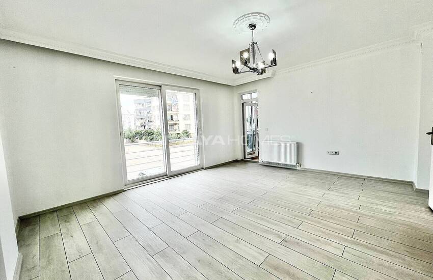 Spacious Flat Close to City Center in Antalya Muratpasa 11