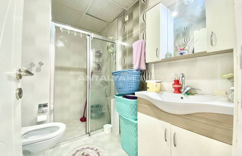 Spacious Apartment in Central Location in Antalya Muratpasa 11