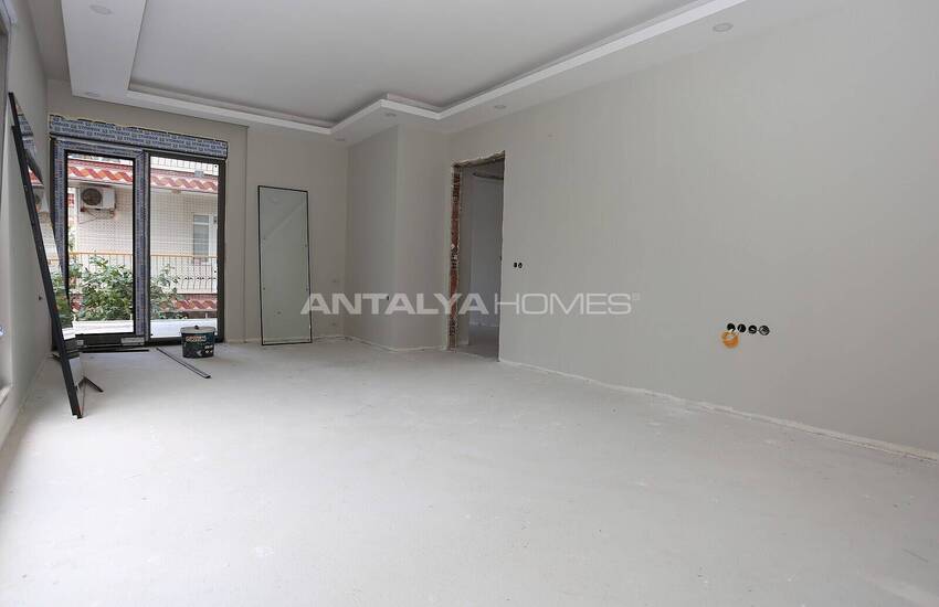 آپارتمان نوساز در فاصله پیاده روی از ساحل در کنیالتی 4