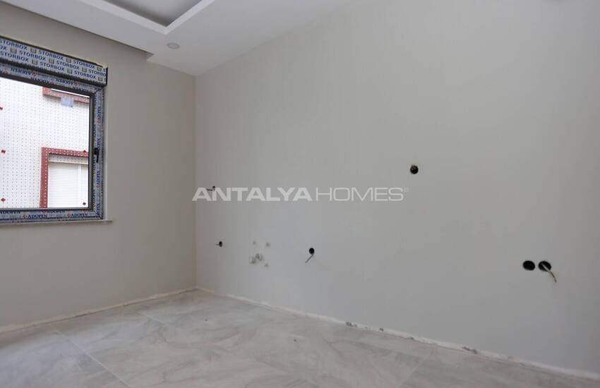 آپارتمان نوساز در فاصله پیاده روی از ساحل در کنیالتی 5