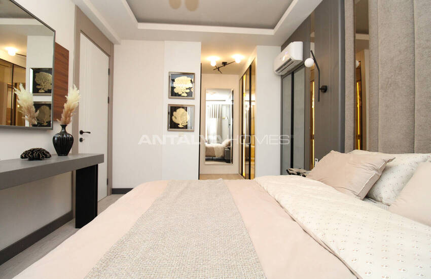 شقق فسيحة من غرفتين مع حديقة للاستخدام في أنطاليا ألتينتاس 17