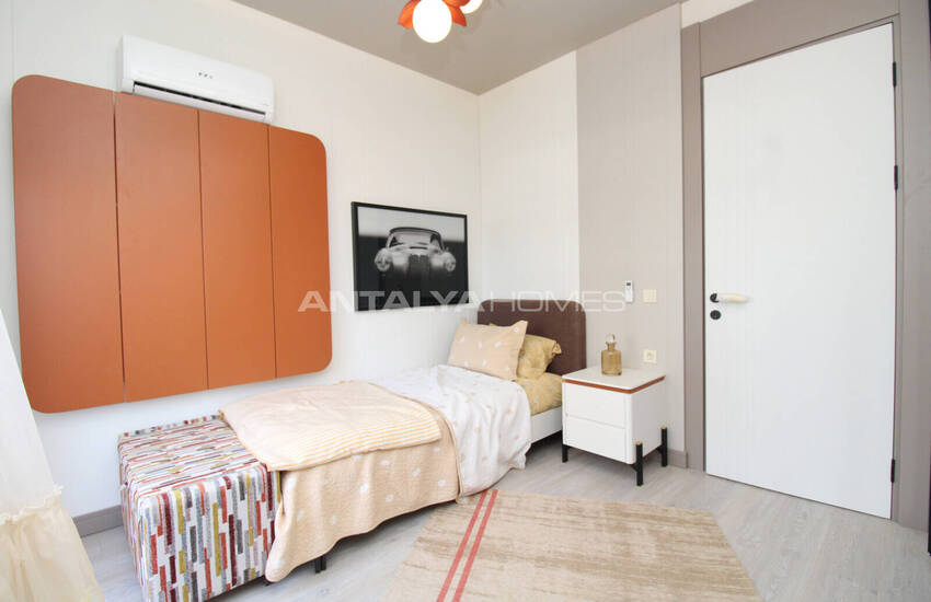 شقق فسيحة من غرفتين مع حديقة للاستخدام في أنطاليا ألتينتاس 20