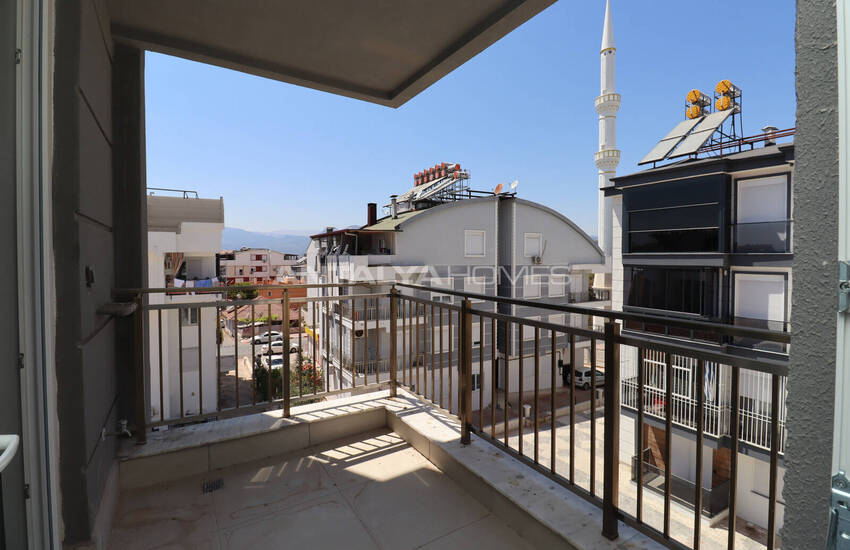 Kepez Esentepe'de Tramvay Durağına 900 M Uzaklıkta Daireler 15