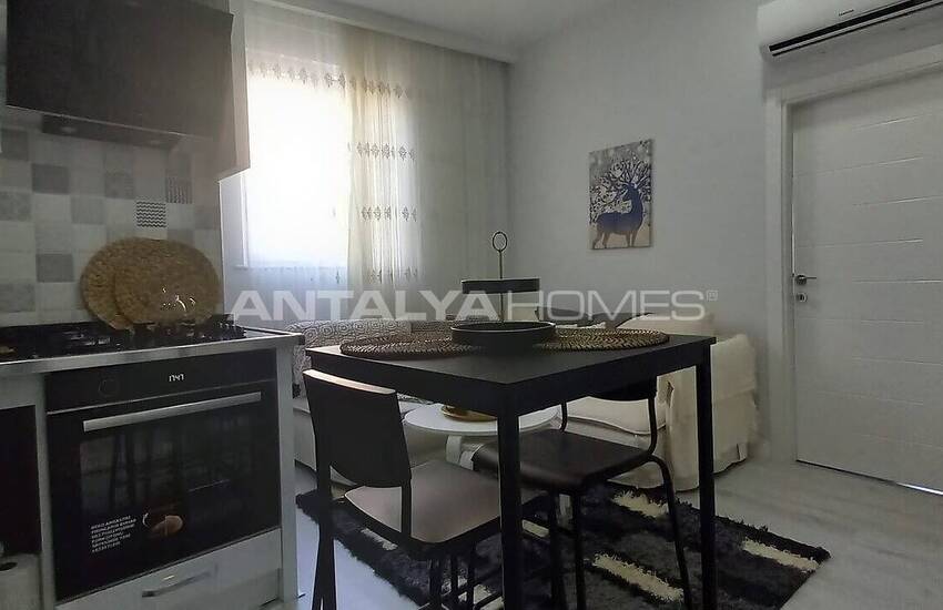 Fully Furnished 1+1 Flat in the Heart of the City in Antalya 9
