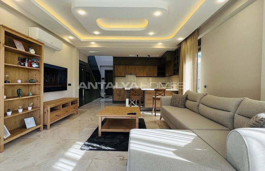 Kemer'de Muhteşem Dağ Manzaralı Satılık Lüks Villa 18