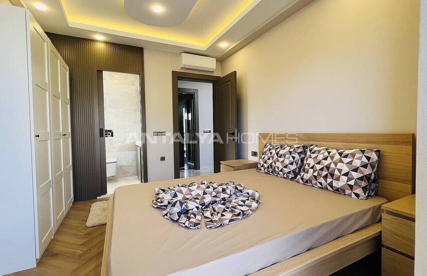 Kemer'de Muhteşem Dağ Manzaralı Satılık Lüks Villa 24