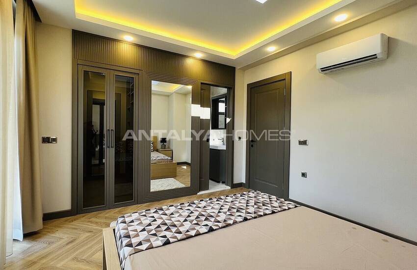 Kemer'de Muhteşem Dağ Manzaralı Satılık Lüks Villa 25