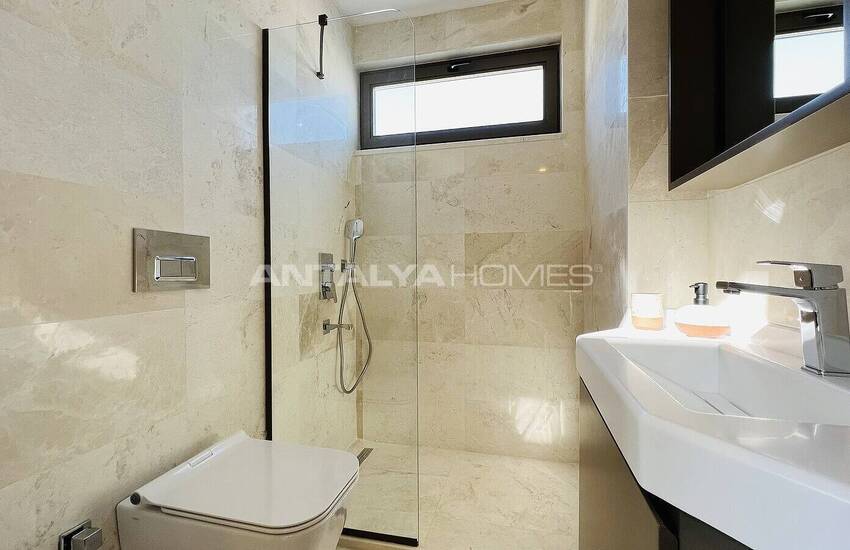 Kemer'de Muhteşem Dağ Manzaralı Satılık Lüks Villa 26