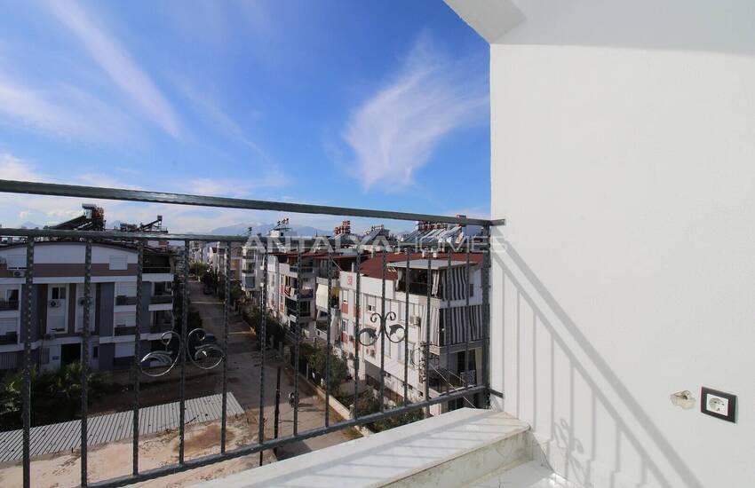 Flats Within Walking Distance of Daily Amenities in Antalya Kepez 18