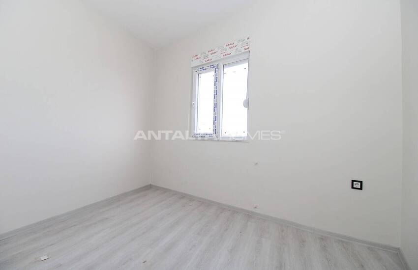 Flats Within Walking Distance of Daily Amenities in Antalya Kepez 16