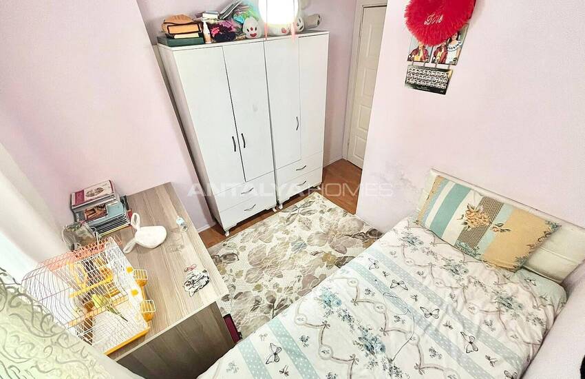 Cheap Well-kept Apartment Overlooking Park in Antalya 15