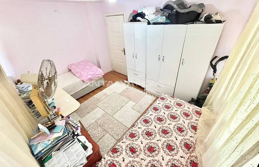 Cheap Well-kept Apartment Overlooking Park in Antalya 12