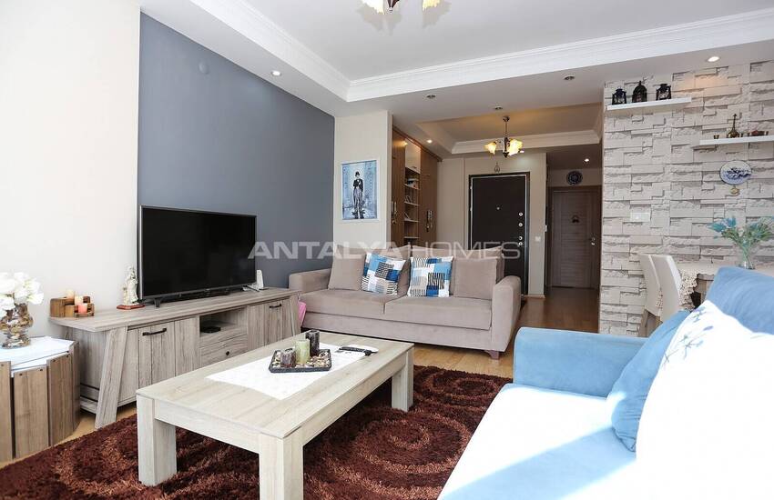 Antalya Konyaaltı'nda İki Bloklu Sitede Satılık Daire 5