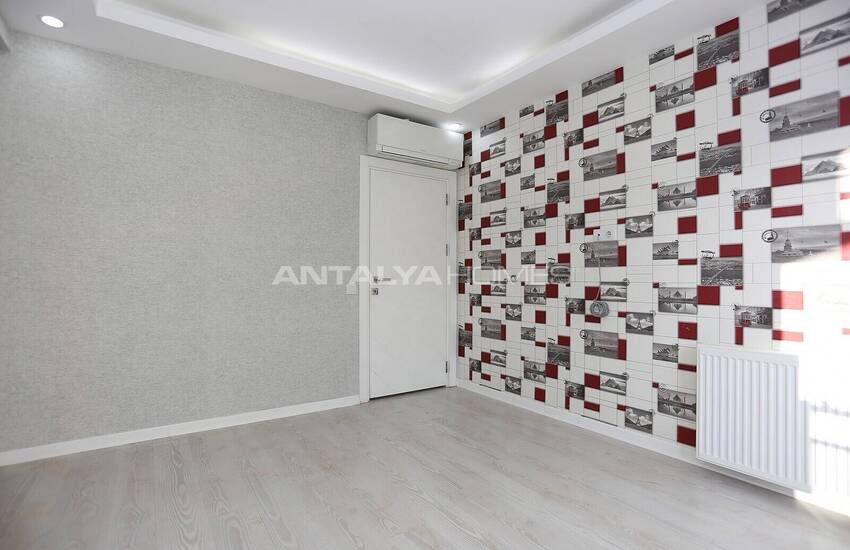 Duplex Apartment in Complex with Indoor Parking in Konyaalti 20