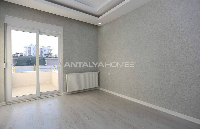 Duplex Apartment in Complex with Indoor Parking in Konyaalti 21