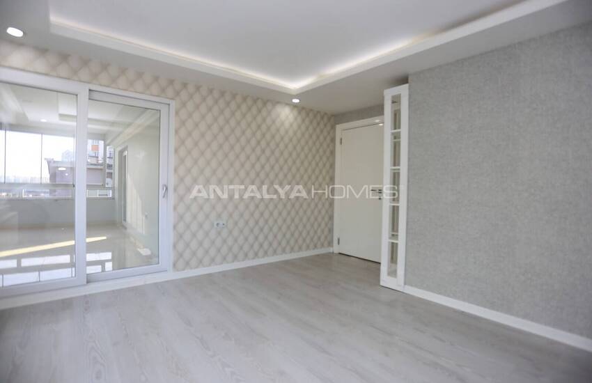 Duplex Apartment in Complex with Indoor Parking in Konyaalti 23