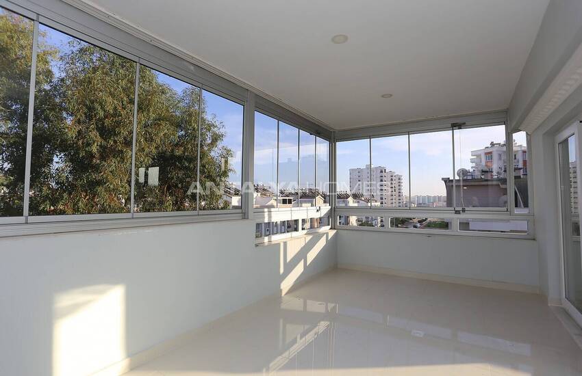 Duplex Apartment in Complex with Indoor Parking in Konyaalti 24