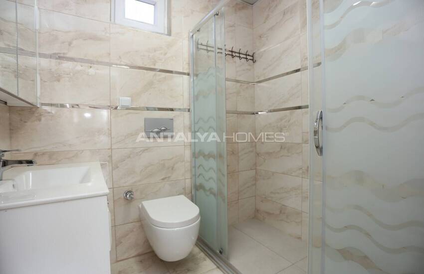 Duplex Apartment in Complex with Indoor Parking in Konyaalti 26