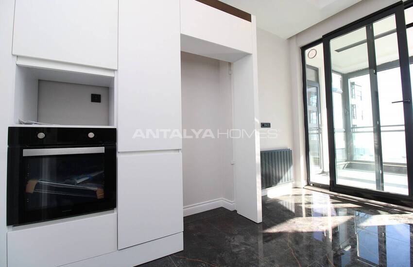 Flat with En-suite Bathroom in Complex with Pool in Antalya Kepez 22