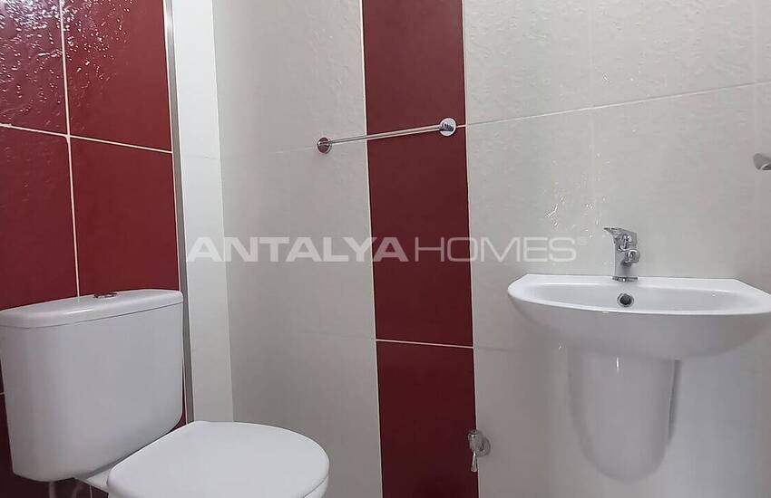 Furnished Property Near the City Center in Antalya Muratpasa 18