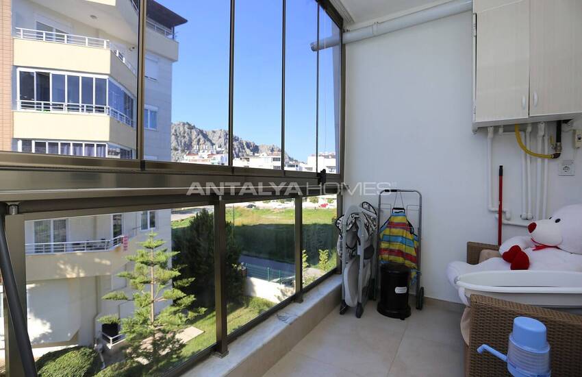 Ready-to-move Flat in a Complex with Pool in Konyaalti 17