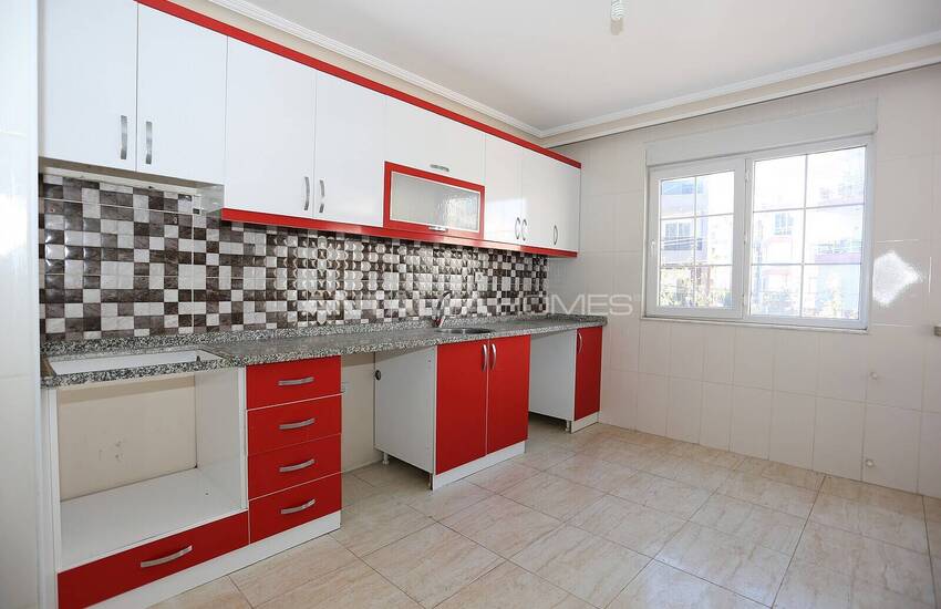 Well-maintained Ready to Move Flat in Antalya Muratpasa 7