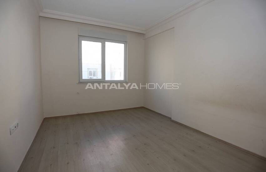 Well-maintained Ready to Move Flat in Antalya Muratpasa 10