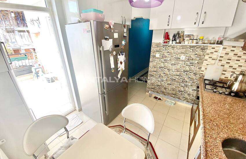 Stylish 2+1 Apartment in an Advantageous Location in Antalya 8