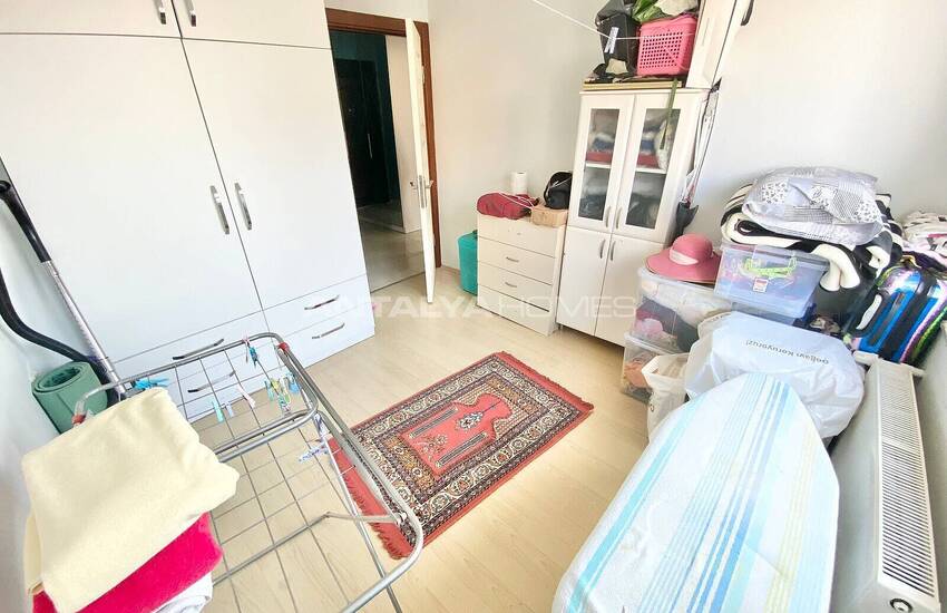 Stylish 2+1 Apartment in an Advantageous Location in Antalya 9