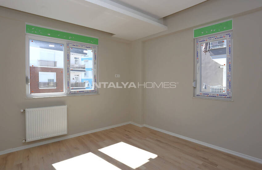 New and Stylish 4+1 Flat with Natural Gas in Antalya 10