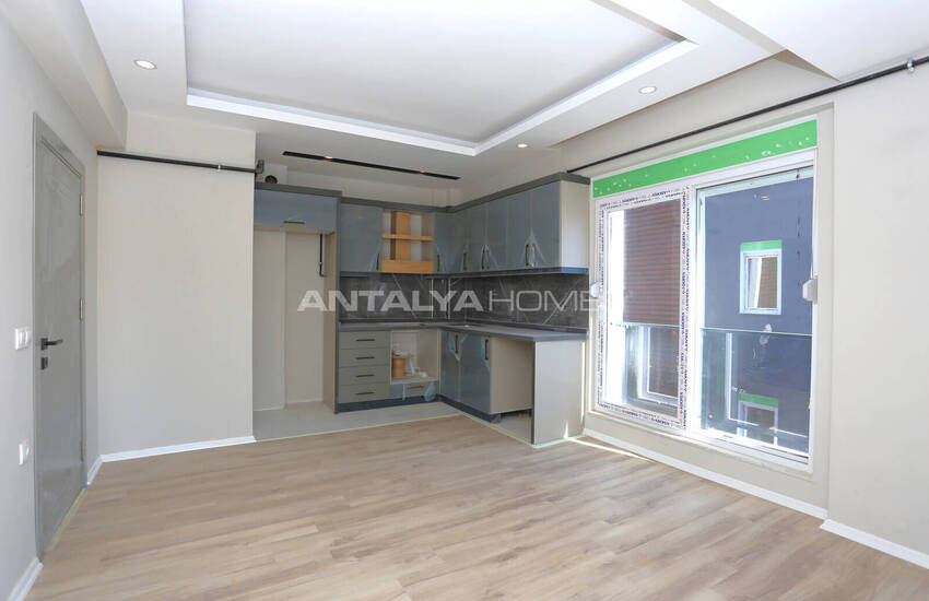 New and Stylish 4+1 Flat with Natural Gas in Antalya 8