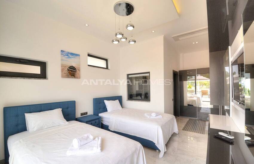 Villa Mit 2485 Qm Grundstück In Antalya Kalkan 24