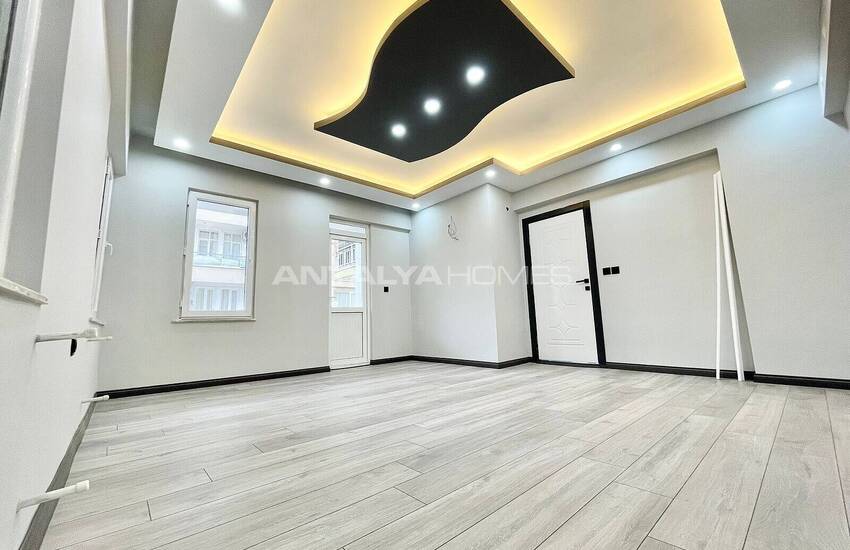 Antalya Muratpaşa'da Tadilatlı Ferah İç Mekanlı 3+1 Daire 9