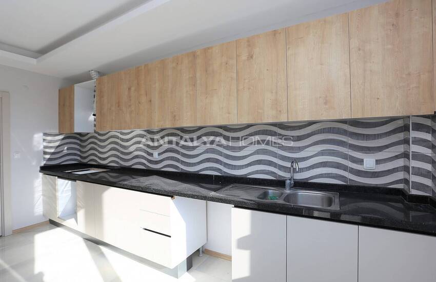 Modern New Flat in a Complex with Pool in Antalya Kepez 21