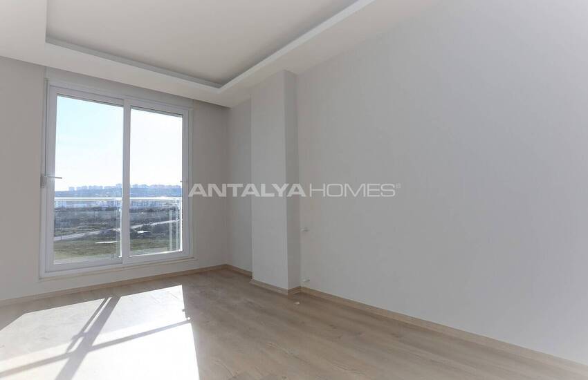 Modern New Flat in a Complex with Pool in Antalya Kepez 25